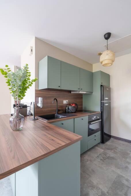 Appartement Lumineux Avec Cour Chaumont  Bagian luar foto